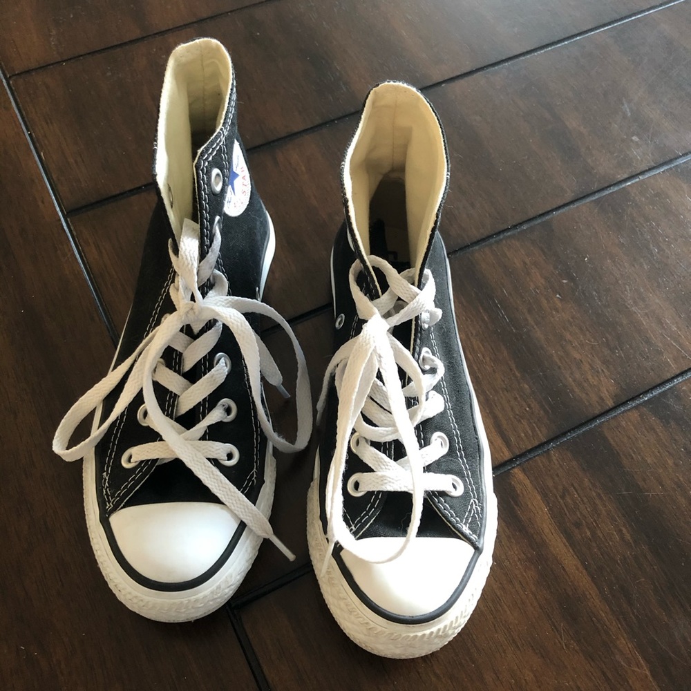 Black high top converse